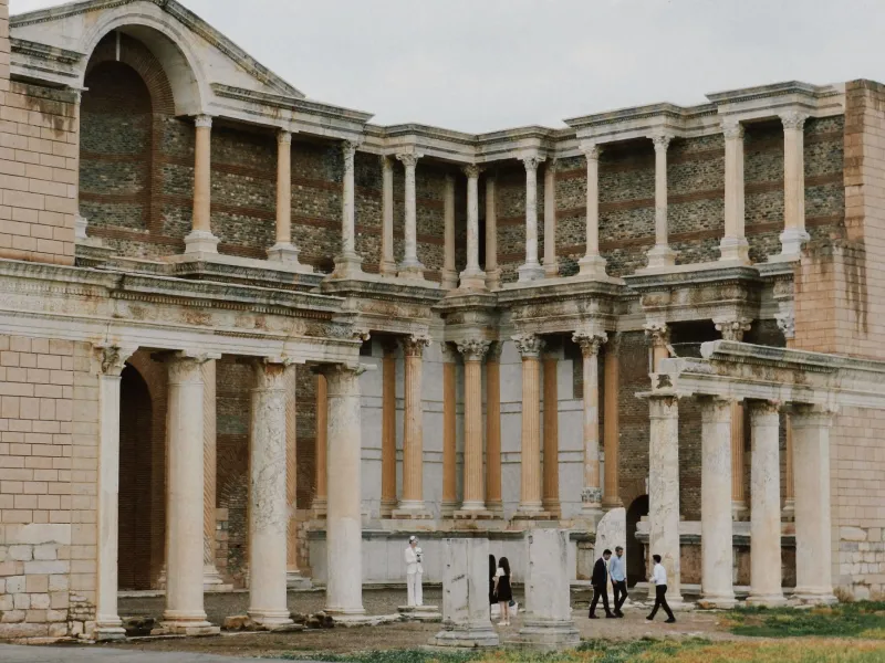Sand, Sweat, and Algorithms: What Ancient Greek Training Grounds Can Still Teach Our High-Tech Athletic Factories